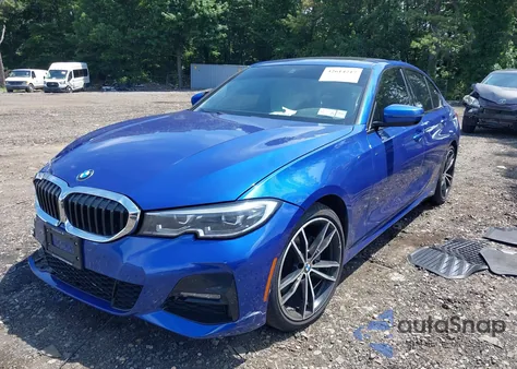 2021 BMW 330I xDrive z USA, uszkodzony, nr VIN 3MW5R7J06M8B57530